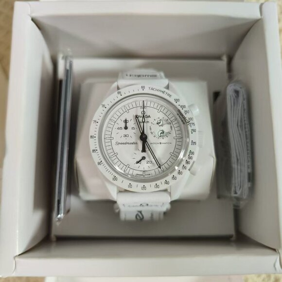 Mission watch with white full moon pattern - Picture 4 of 8